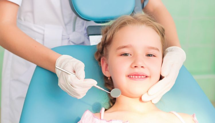 دندانپزشکی آرامش بخش کودکان